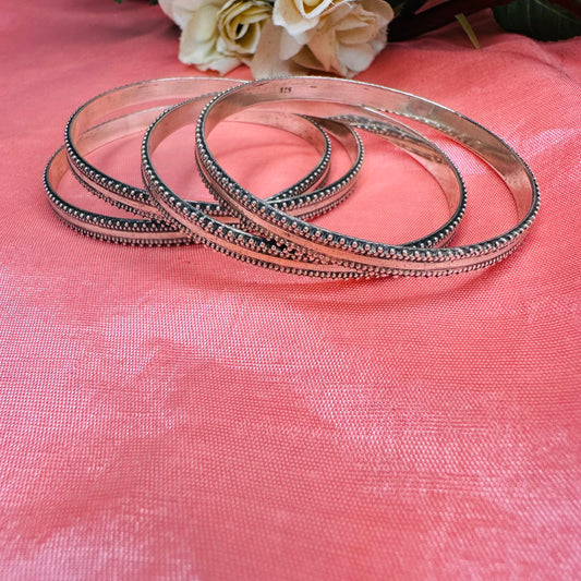 DELILAH . Graceful pure silver bangles