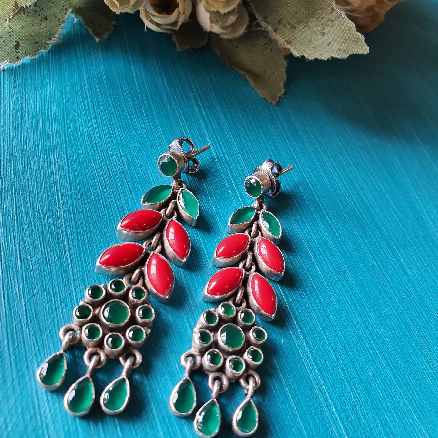 SAKHI. The multicolored stone danglers.