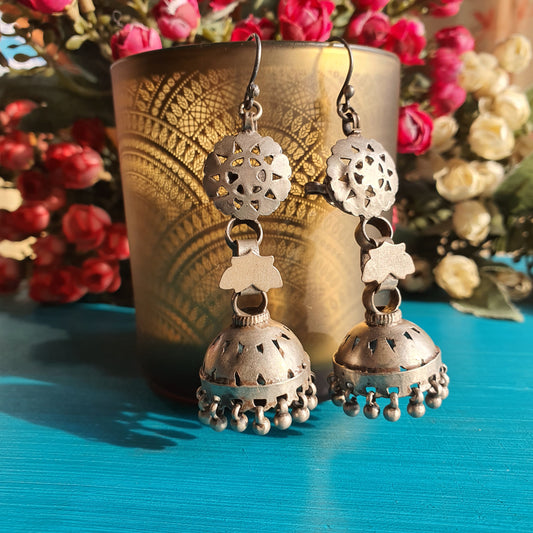 MANMOHI Vintage jhumkas in jaal.